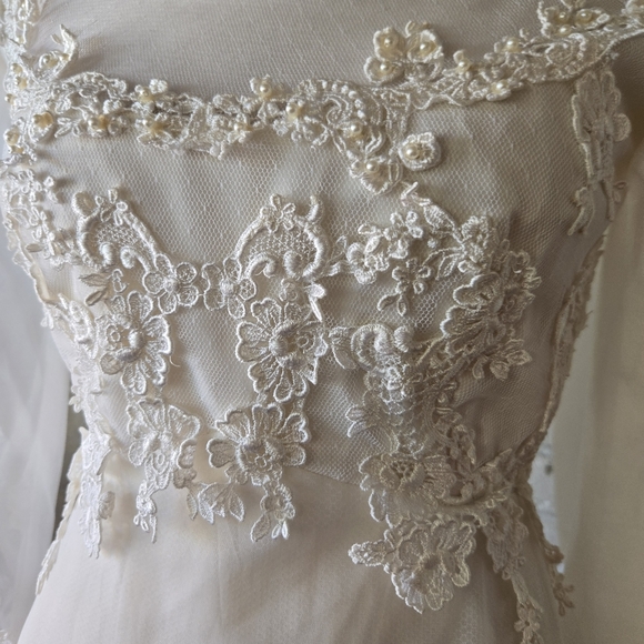 Vtg 70s Lace Applique + Pearl High Neck Wedding Gown, Fairy/ Victorian, Read - Picture 8 of 12